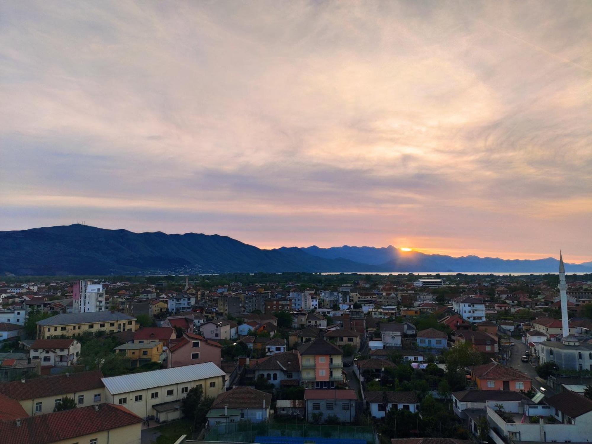 Sunset View Apartment Shkoder Rooftop Exterior foto